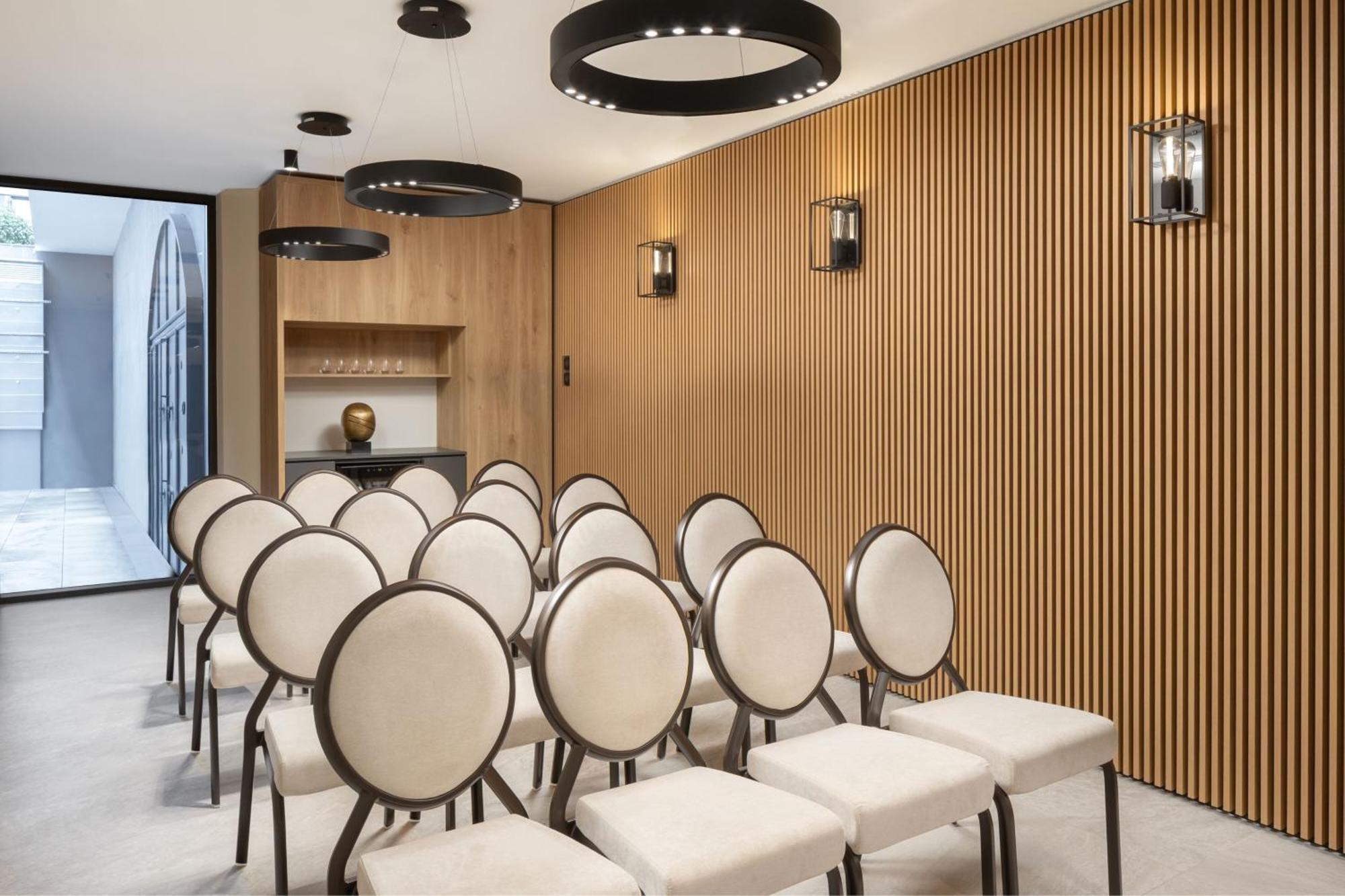 Courtyard By Marriott Cluj - Napoca Downtown Hotel Exterior photo