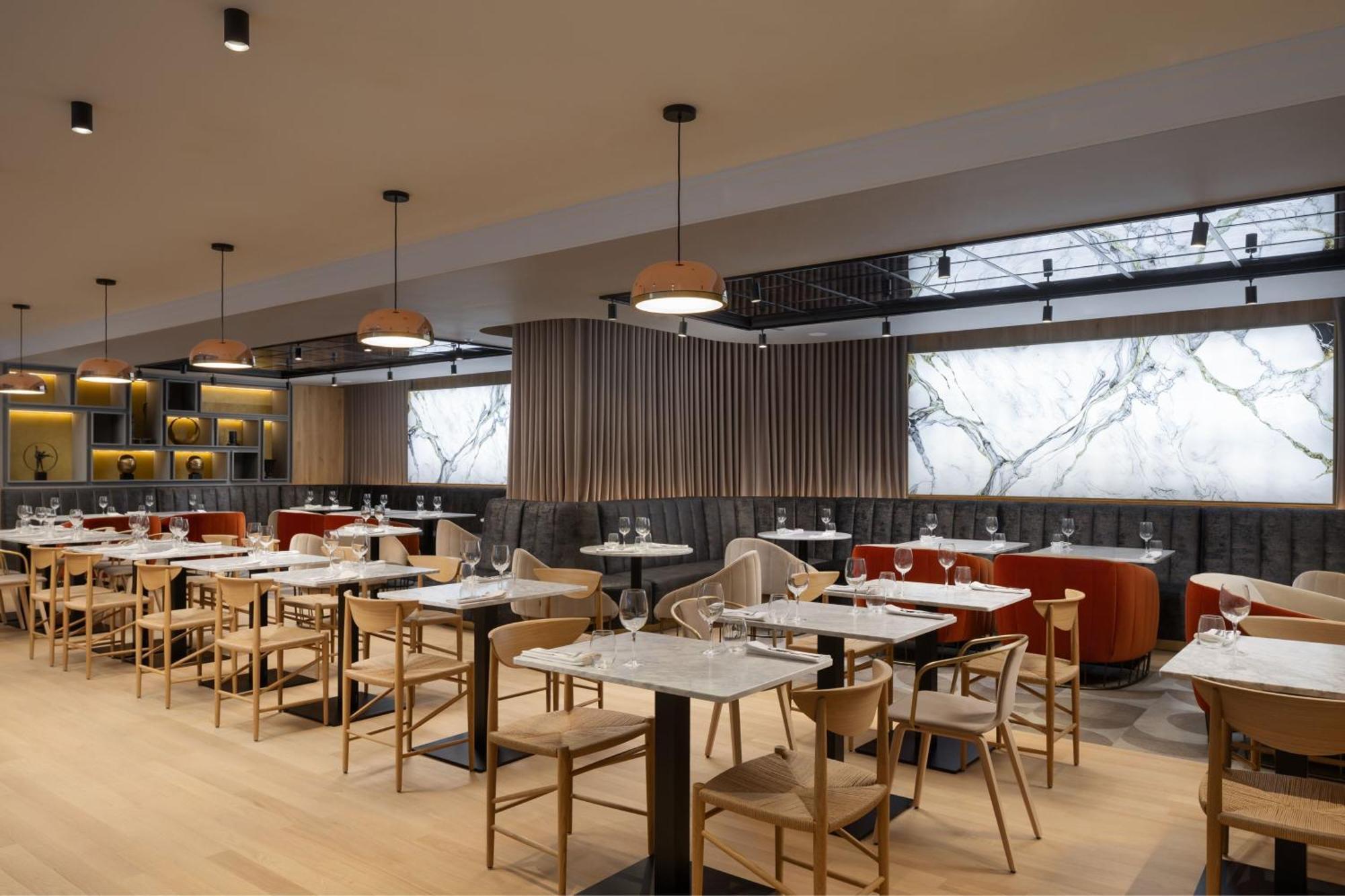 Courtyard By Marriott Cluj - Napoca Downtown Hotel Exterior photo