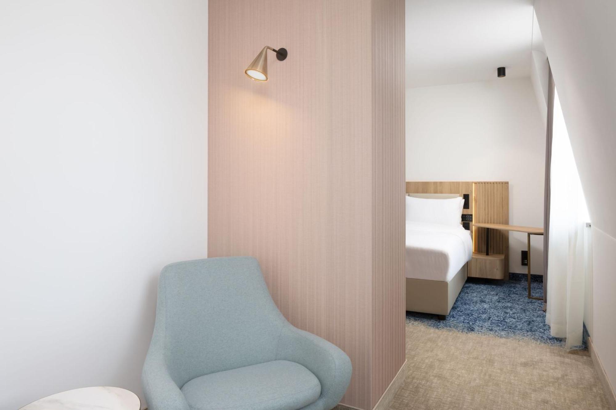 Courtyard By Marriott Cluj - Napoca Downtown Hotel Exterior photo